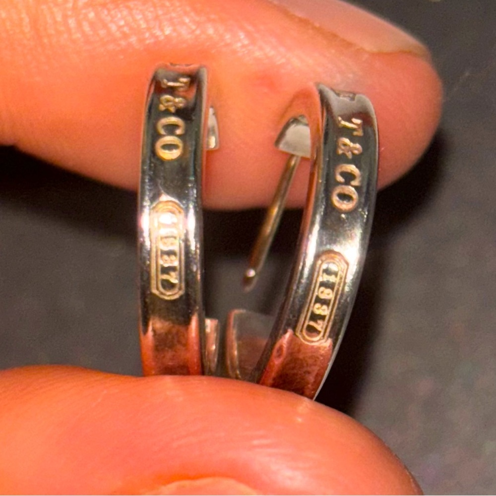 Tiffany & Co. 1837 hoop earrings small